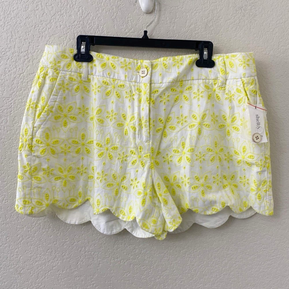 NWT Crown & Ivy Shelby Shorts Size 14 Yellow Eyelet Embroidered Scallop Edge